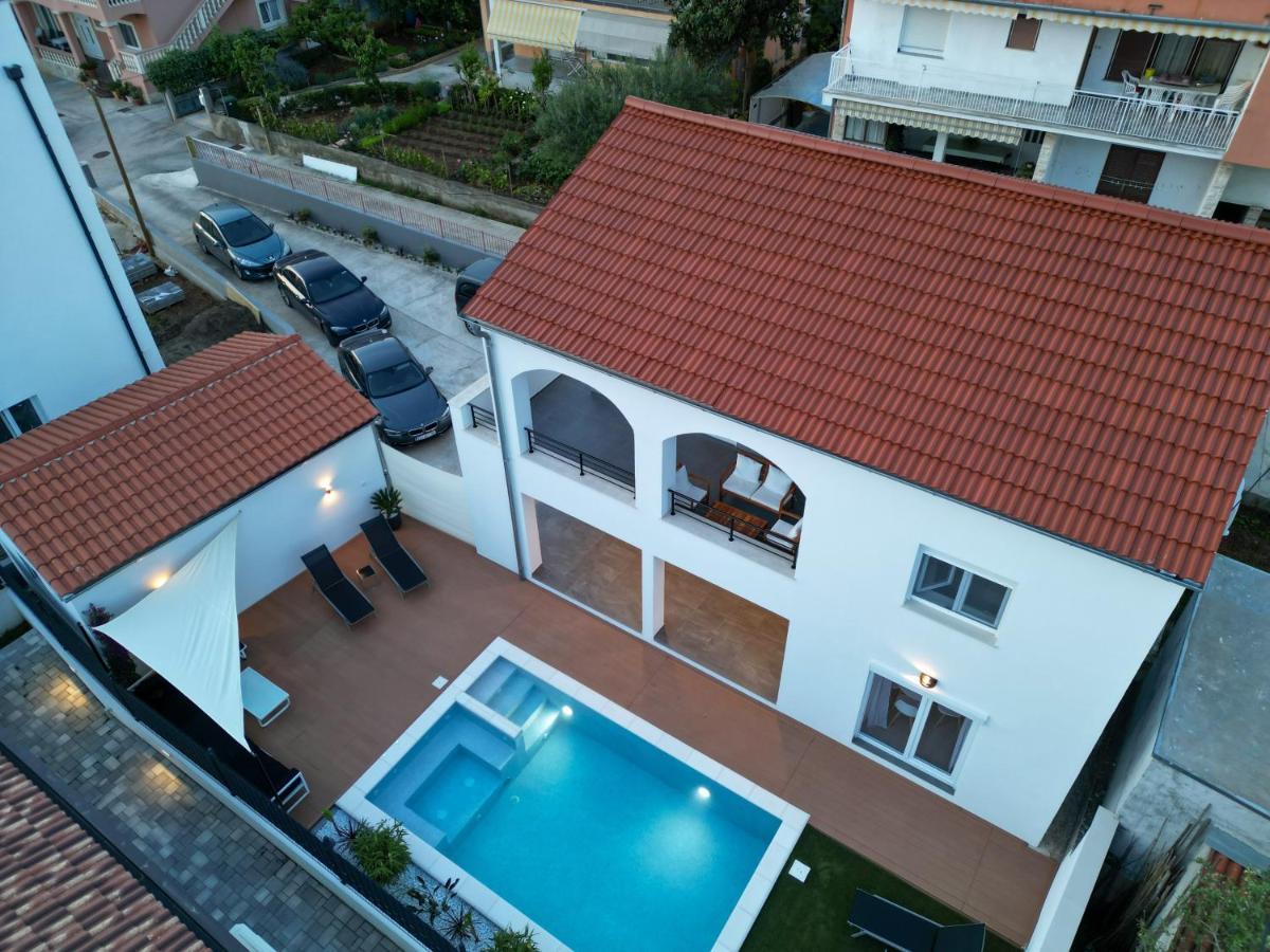 Bernie Apartments With A Pool Zadar Luaran gambar