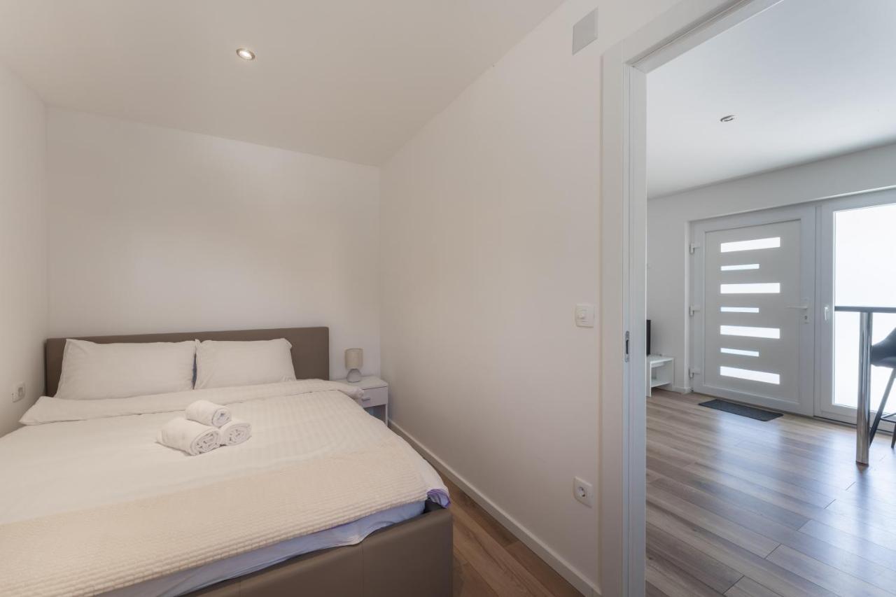 Bernie Apartments With A Pool Zadar Luaran gambar
